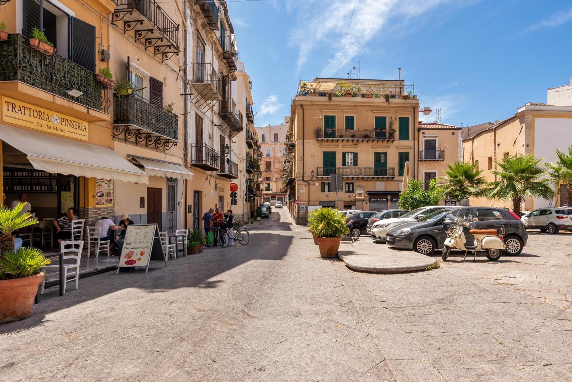 Le Porte Del Kassaro - Palermo, Palermo